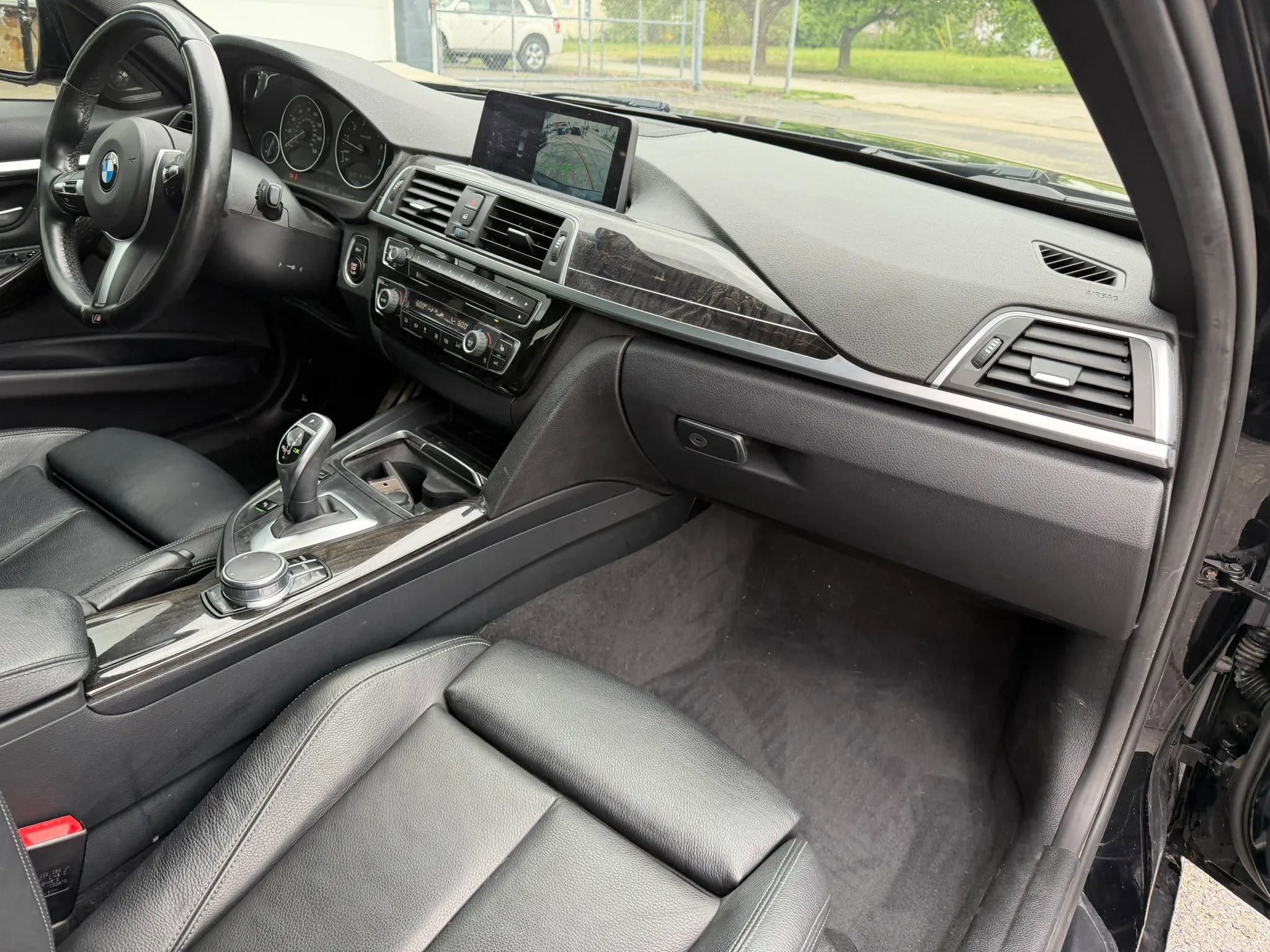 Used 2017 BMW 340i xDrive Sedan AWD/4WD image 19