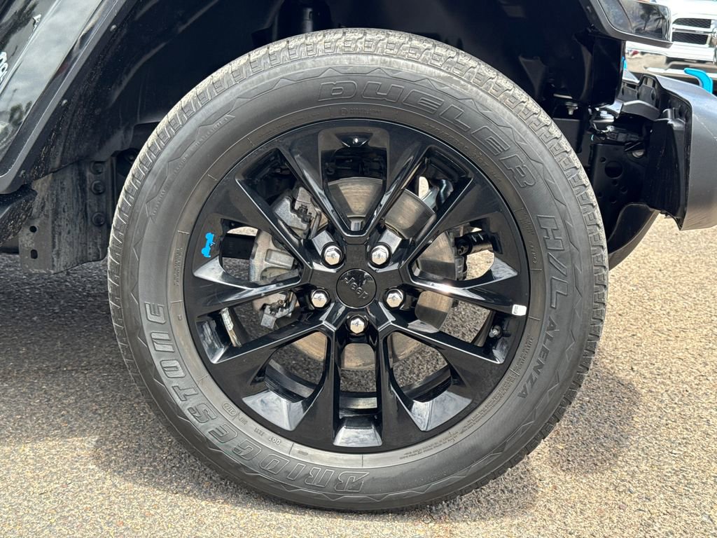 Certified 2023 Jeep Wrangler Unlimited Sahara AWD/4WD image 7