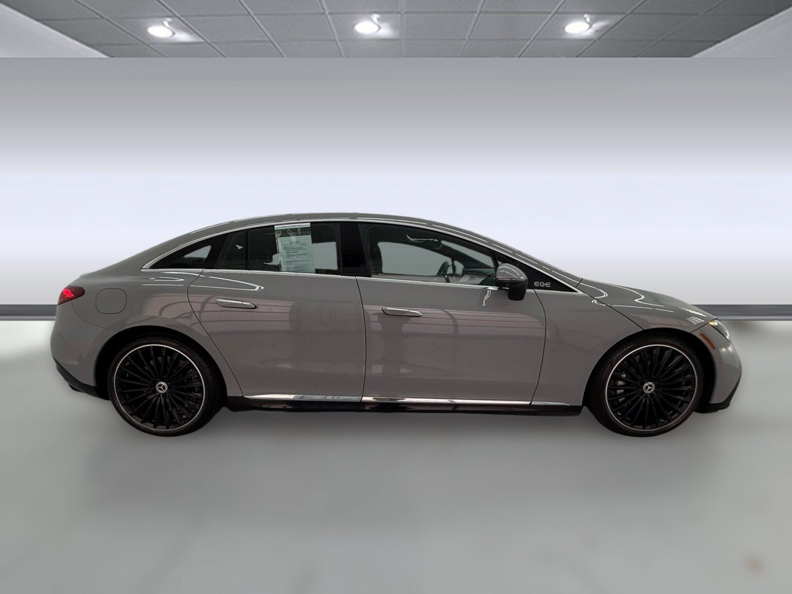 Used 2023 Mercedes-Benz EQE 350+ Sedan image 7
