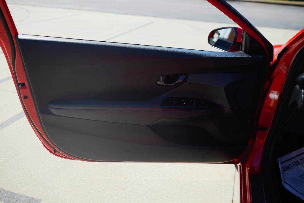 Used 2019 Hyundai Veloster 2.0 image 15