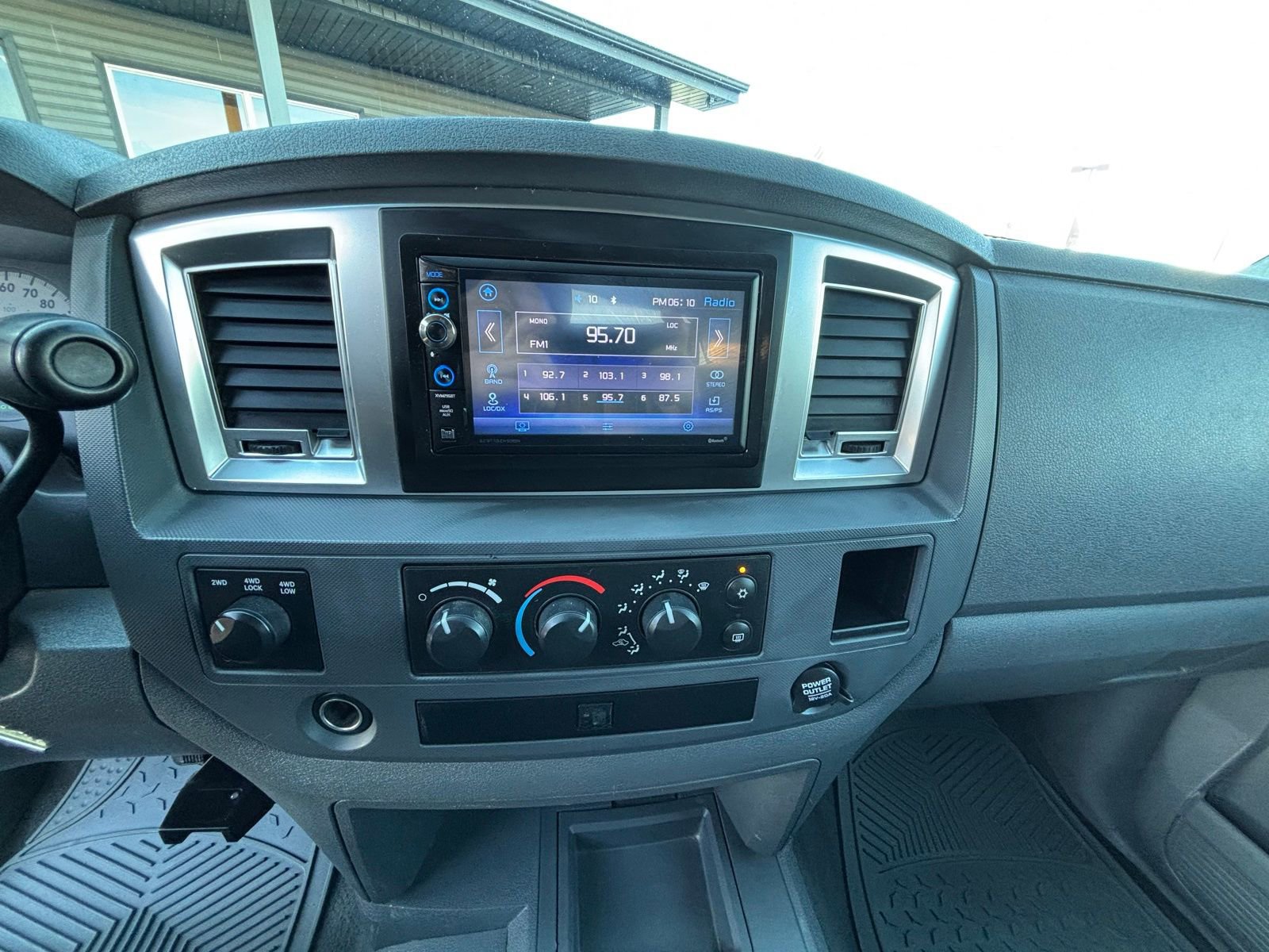 Used 2007 Dodge Ram 2500 Truck SLT w/ Light Group AWD/4WD image 16