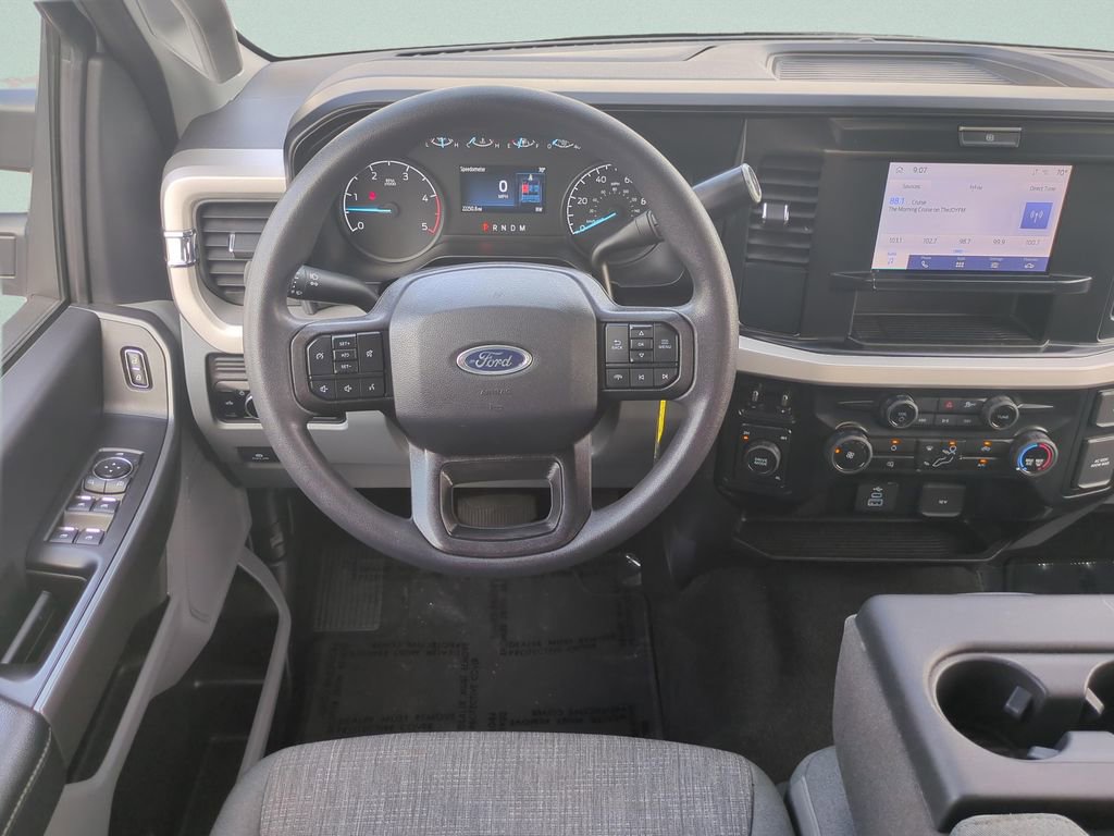 Used 2025 Ford F250 XLT image 15