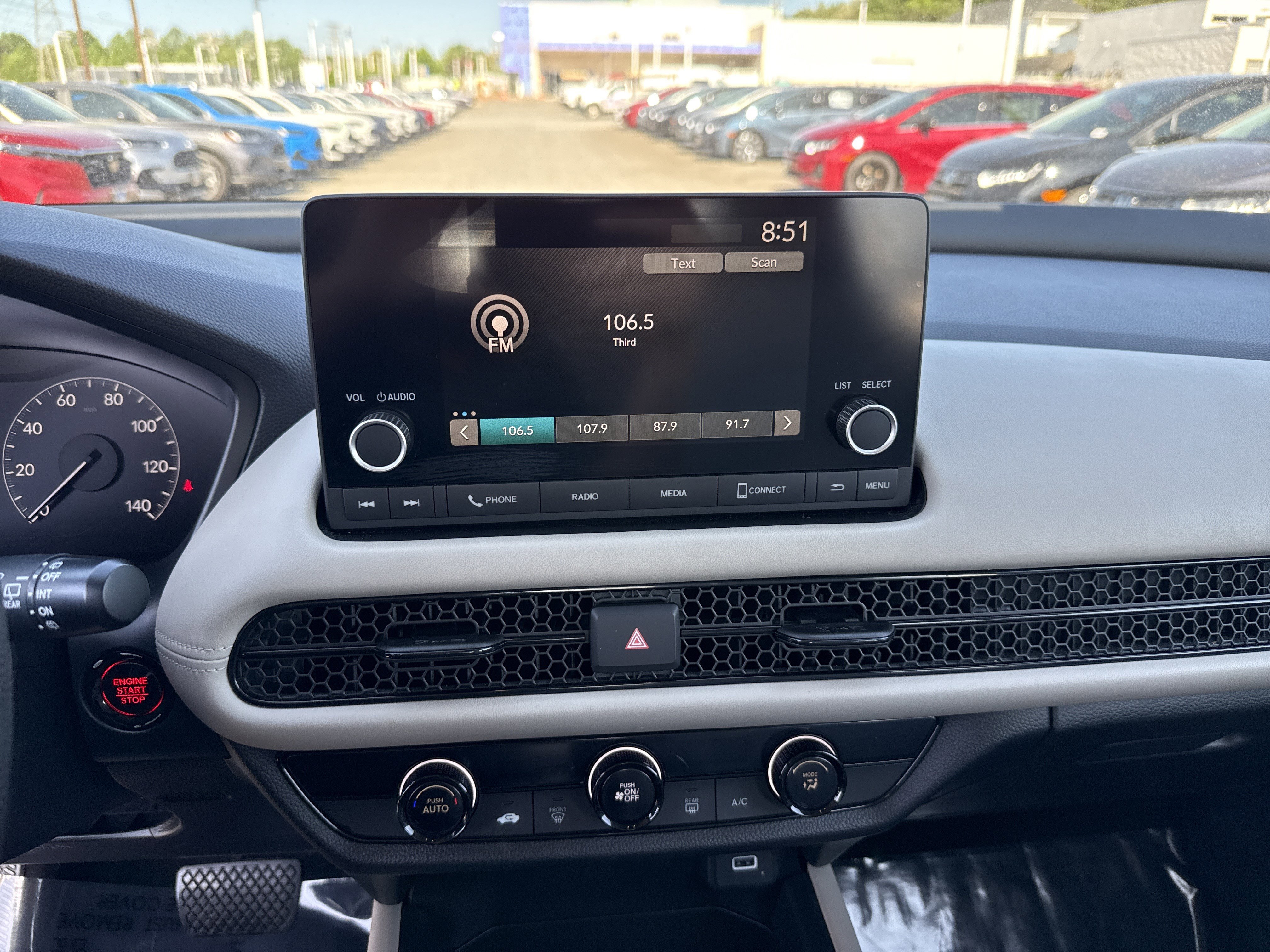 Certified 2023 Honda HR-V LX image 25