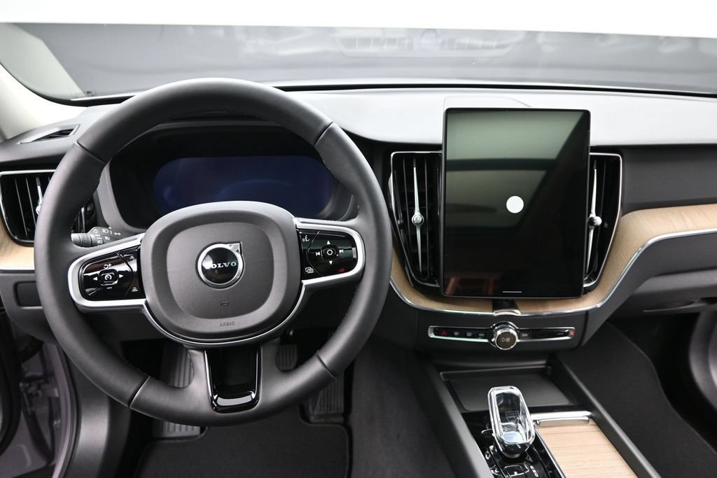 New 2026 Volvo XC60 B5 Core w/ Climate Package AWD/4WD image 33