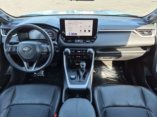 Used 2023 Toyota RAV4 XSE AWD/4WD image 18