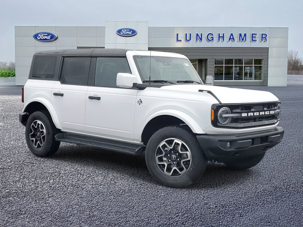 New 2026 Ford Bronco Outer Banks AWD/4WD image 1