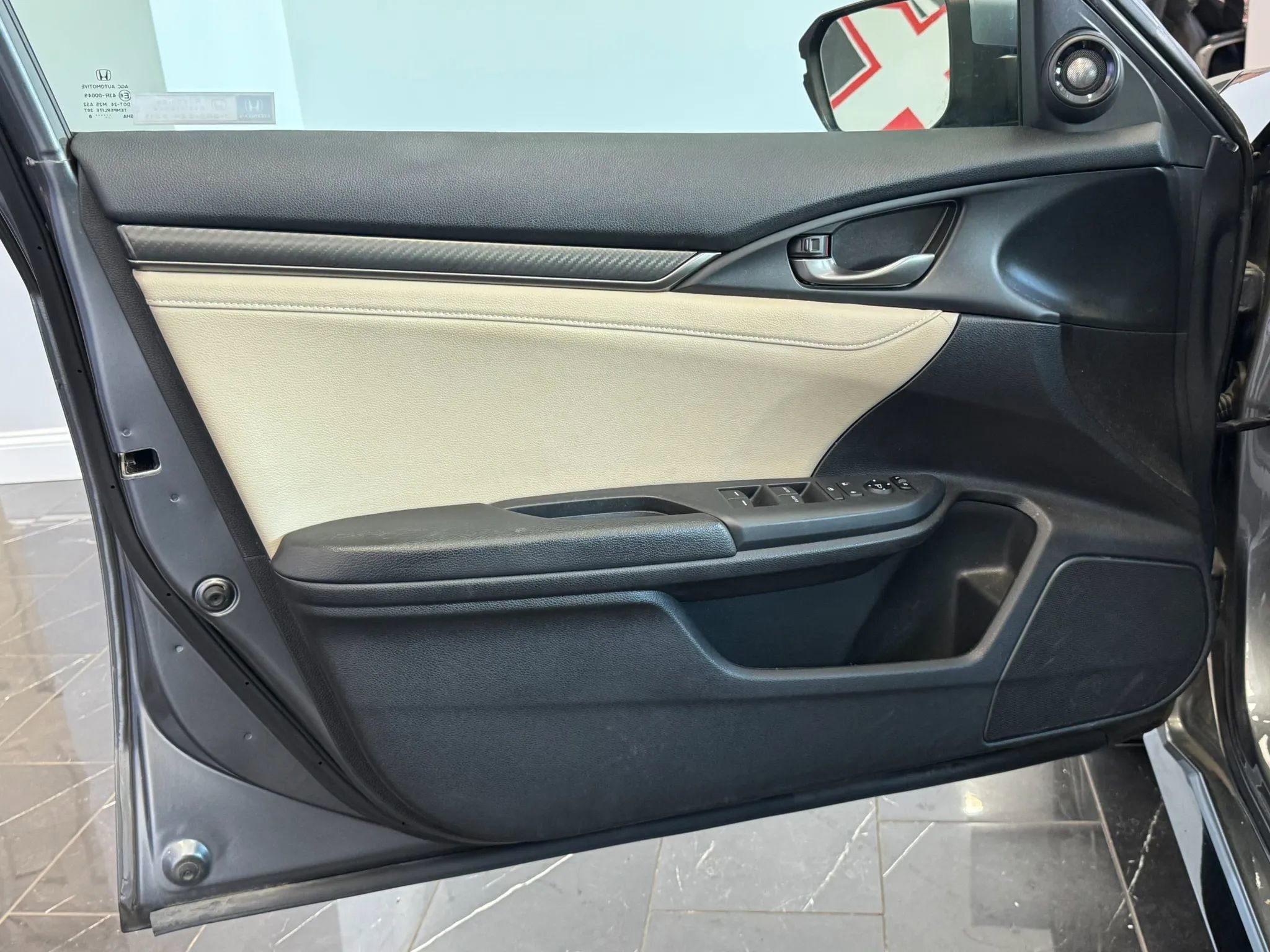 Used 2018 Honda Civic Sport Touring image 7