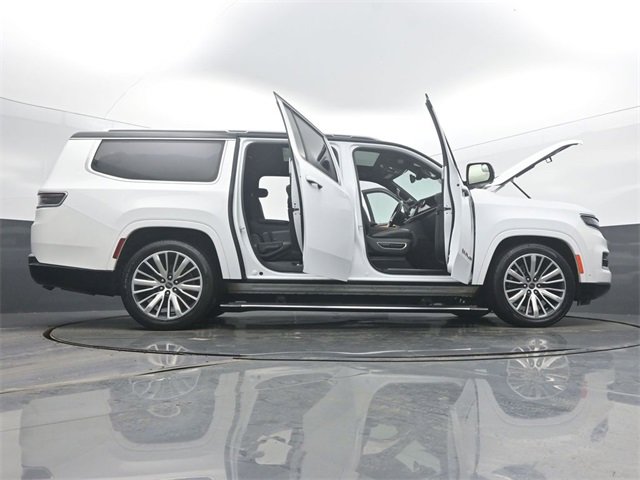 Used 2024 Jeep Grand Wagoneer L Series III image 63