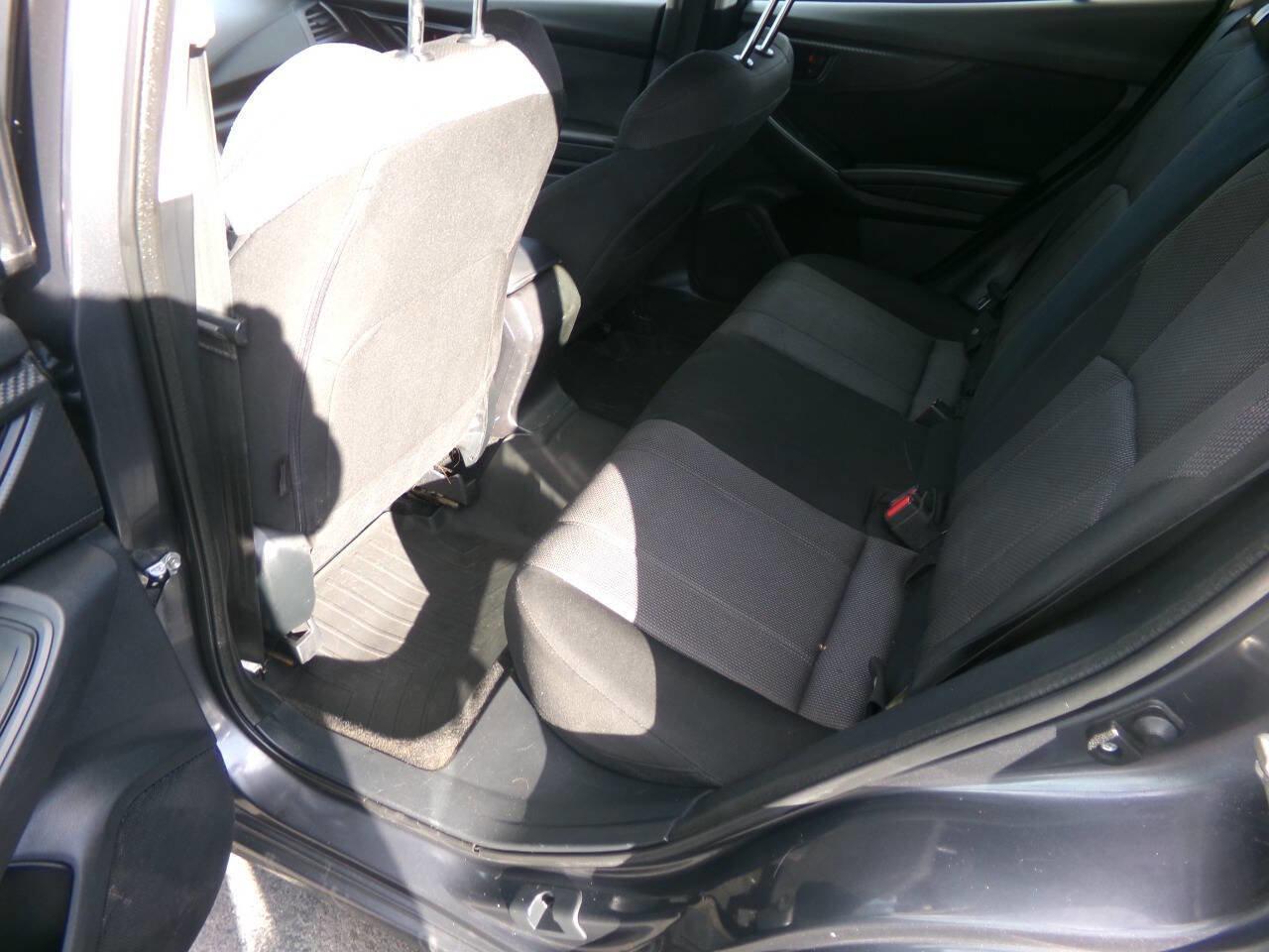 Used 2019 Subaru Impreza 2.0i image 8