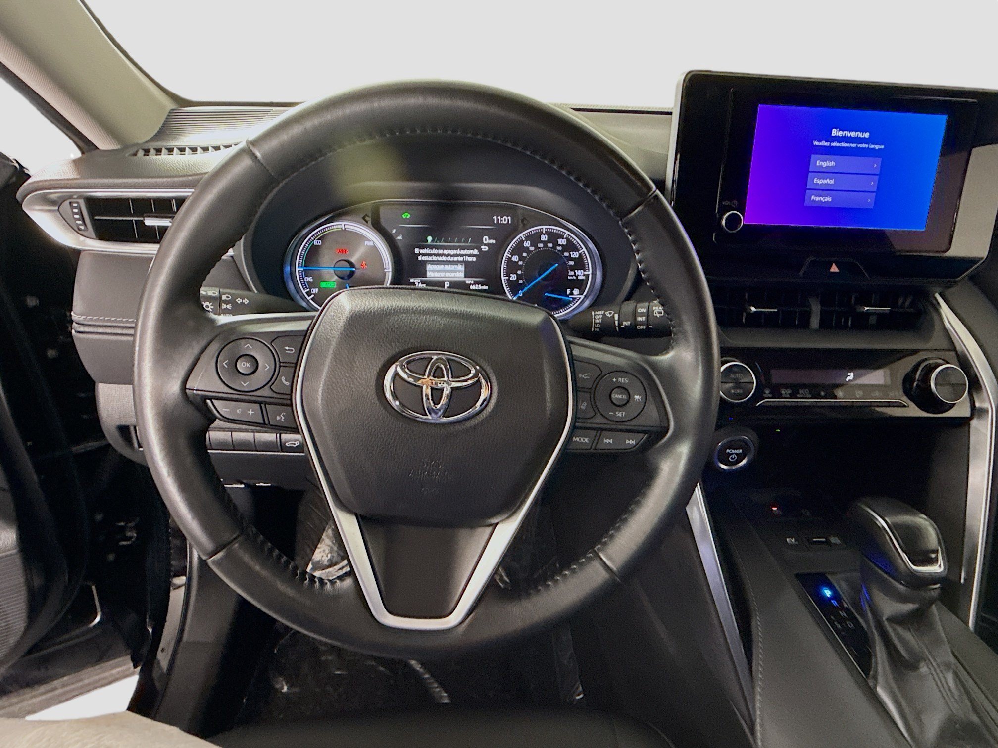 Used 2024 Toyota Venza LE AWD/4WD image 13