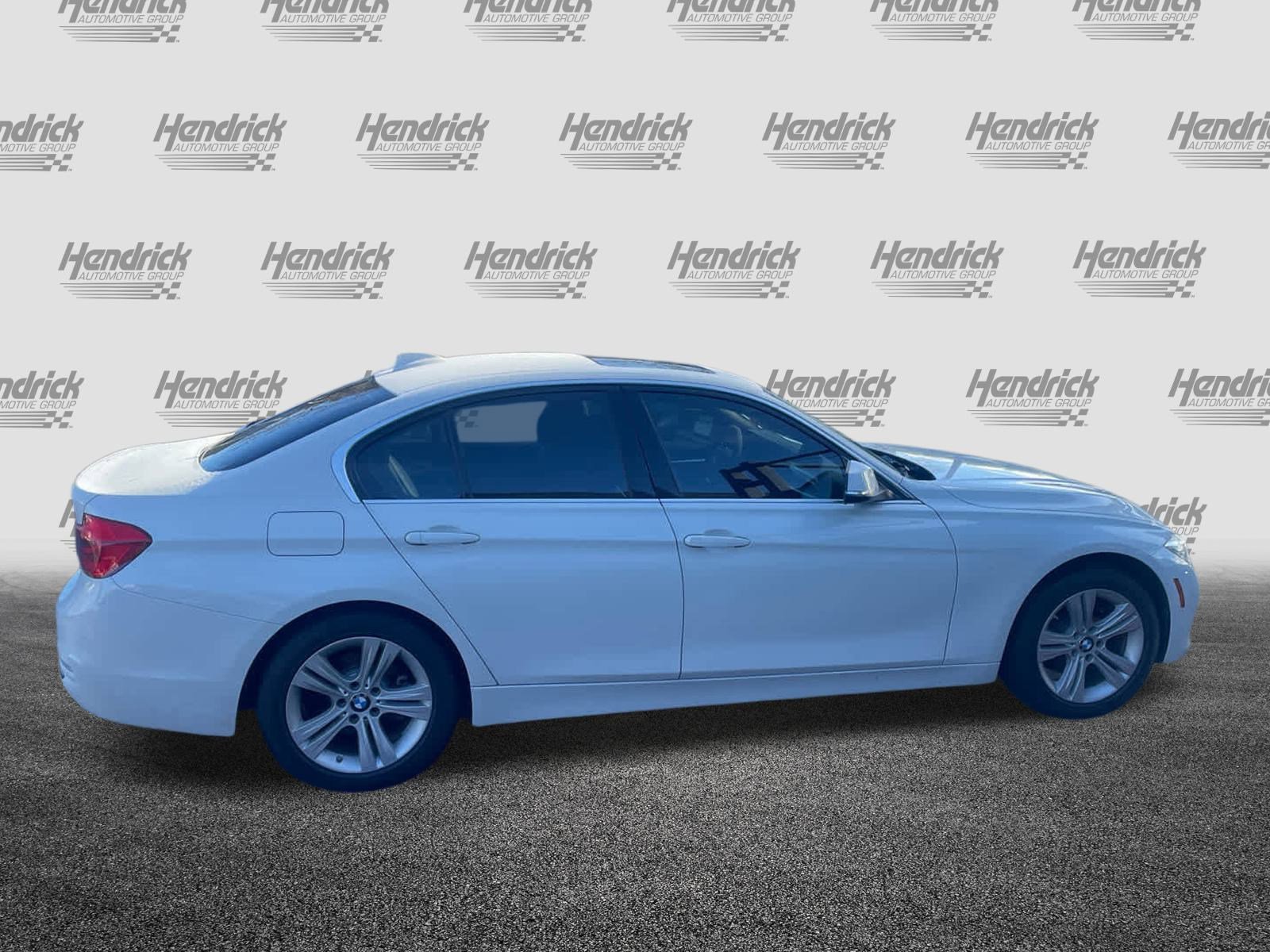 Used 2018 BMW 330i Sedan w/ Convenience Package image 9