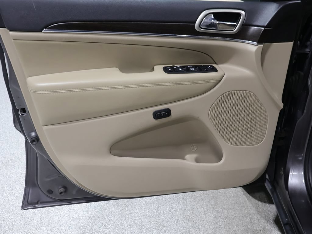 Used 2014 Jeep Grand Cherokee Limited AWD/4WD image 13