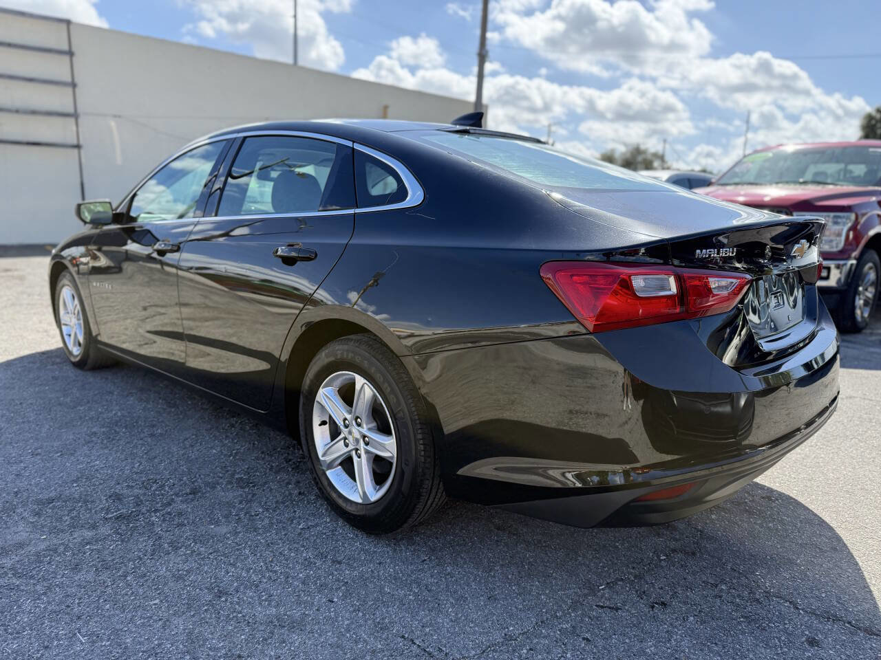 Used 2022 Chevrolet Malibu LS w/ Driver Confidence Package II image 5