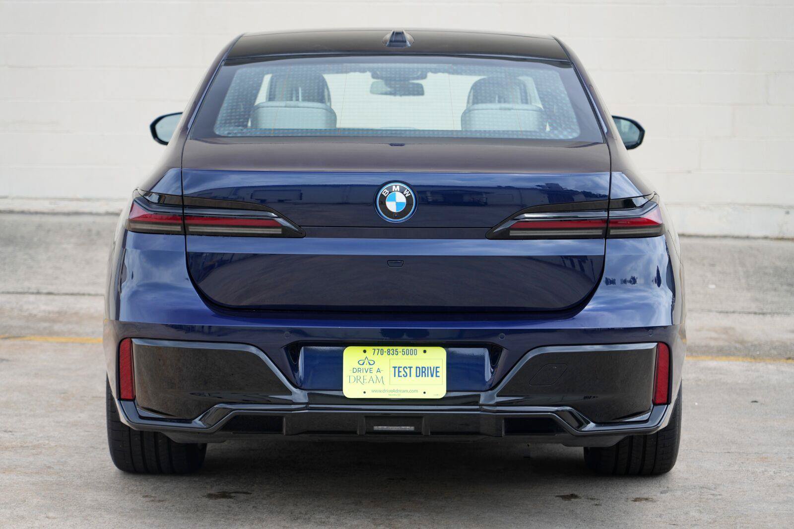 Used 2023 BMW i7 xDrive60 AWD/4WD image 66