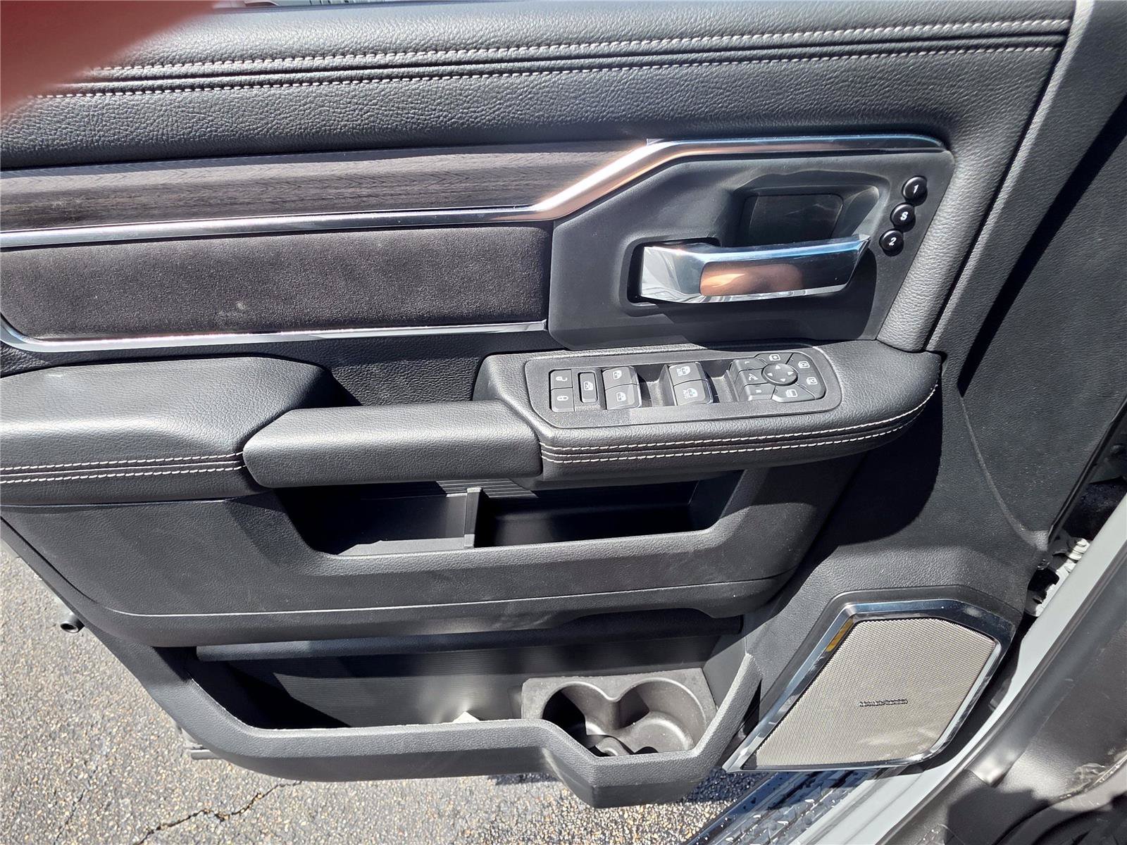 New 2026 RAM 2500 Laramie AWD/4WD image 20