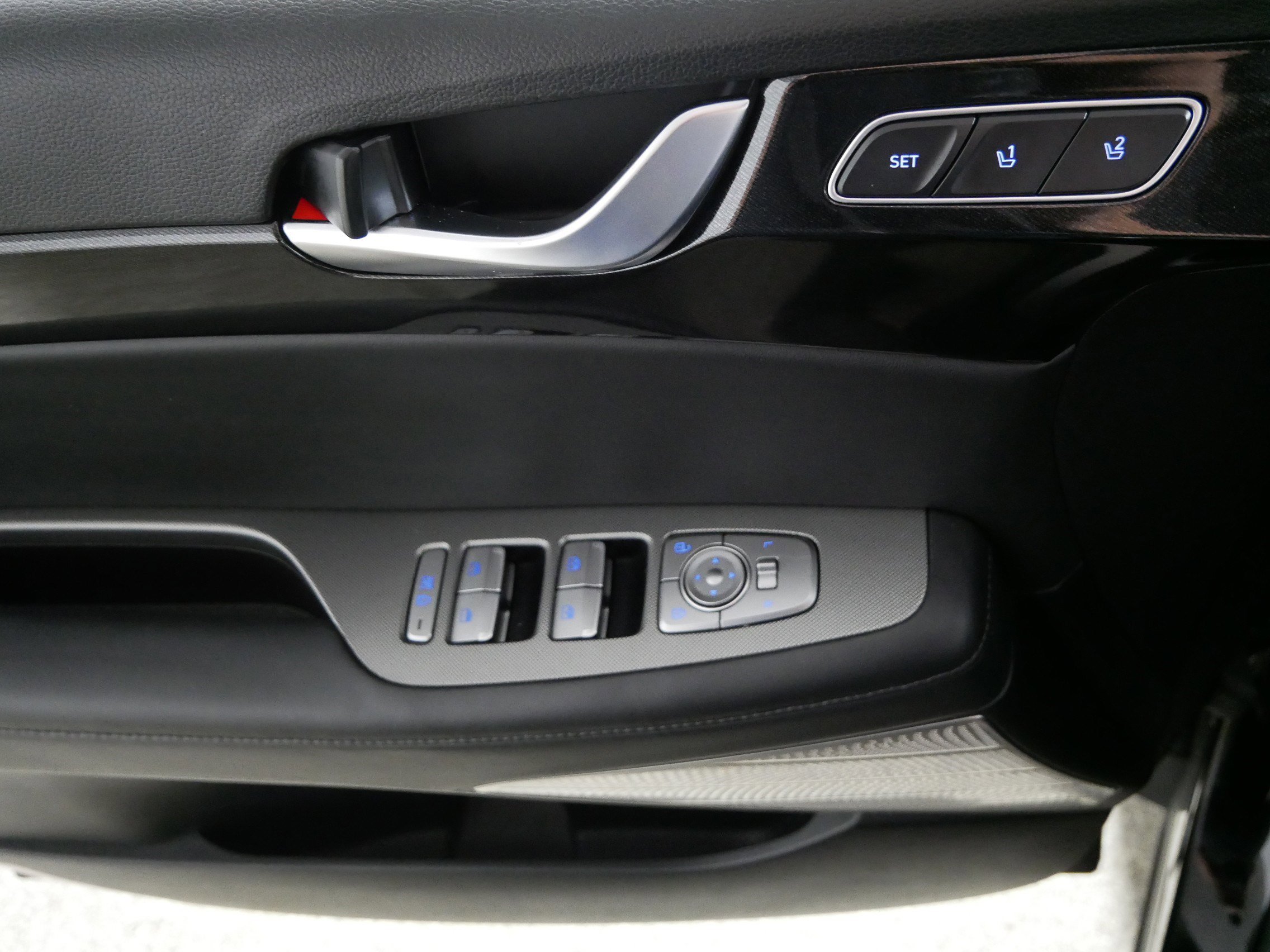 Used 2022 Hyundai Palisade Limited w/ Cargo Package image 19