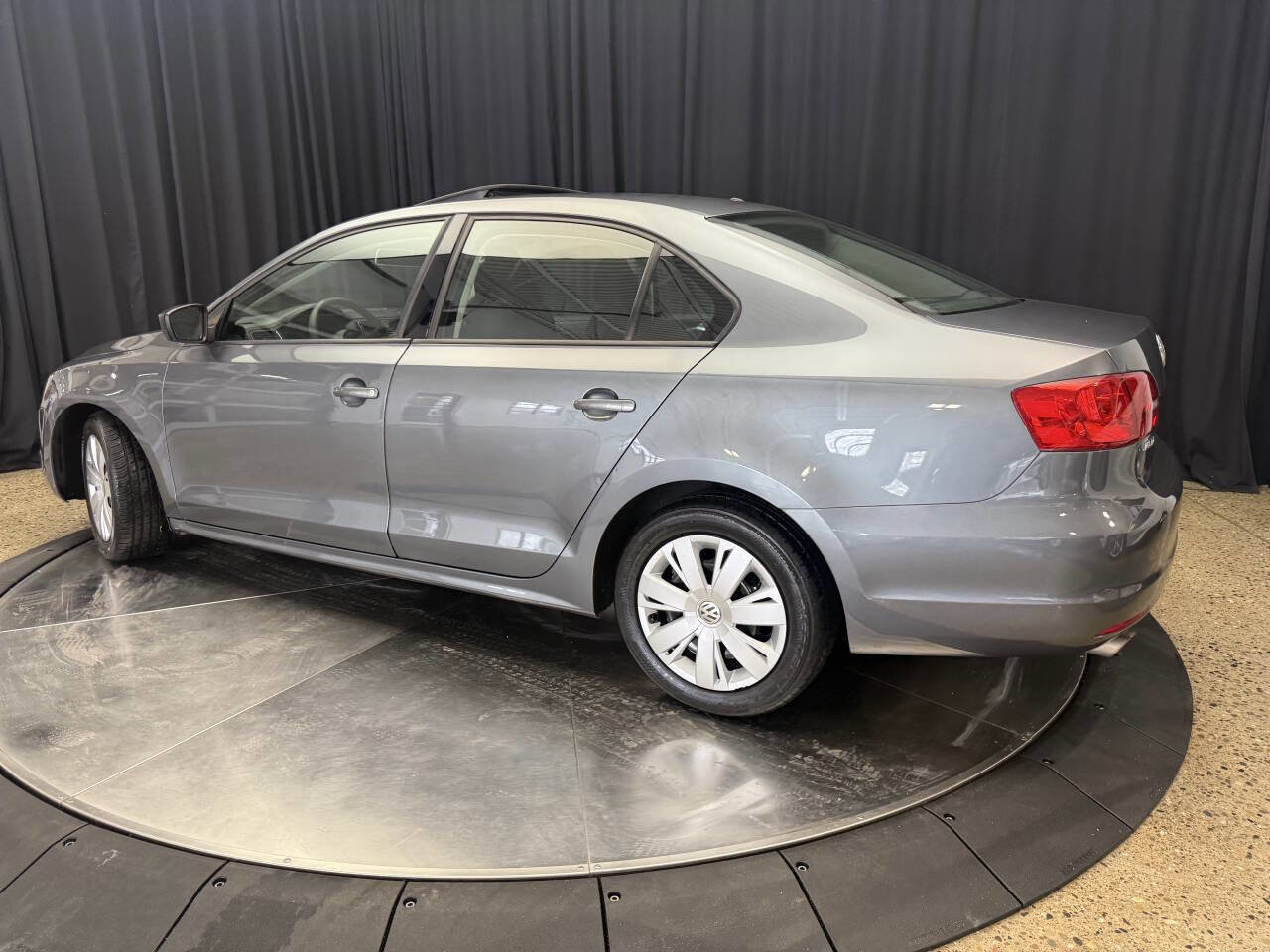 Used 2013 Volkswagen Jetta S FWD image 4