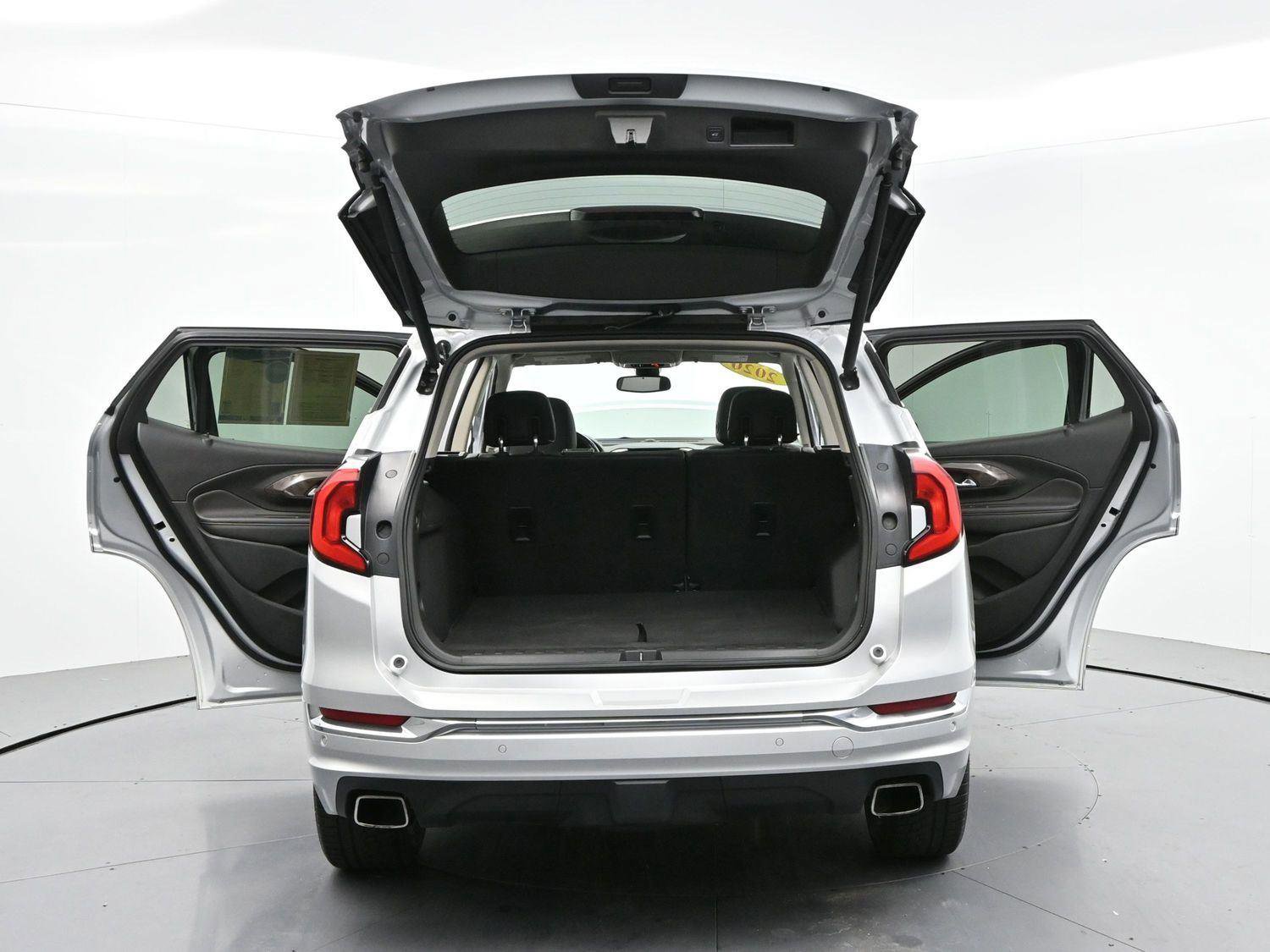 Used 2020 GMC Terrain Denali w/ Denali Premium Package image 46