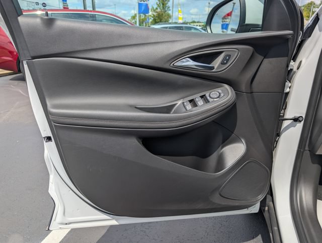 Used 2025 Buick Encore GX Preferred FWD image 9