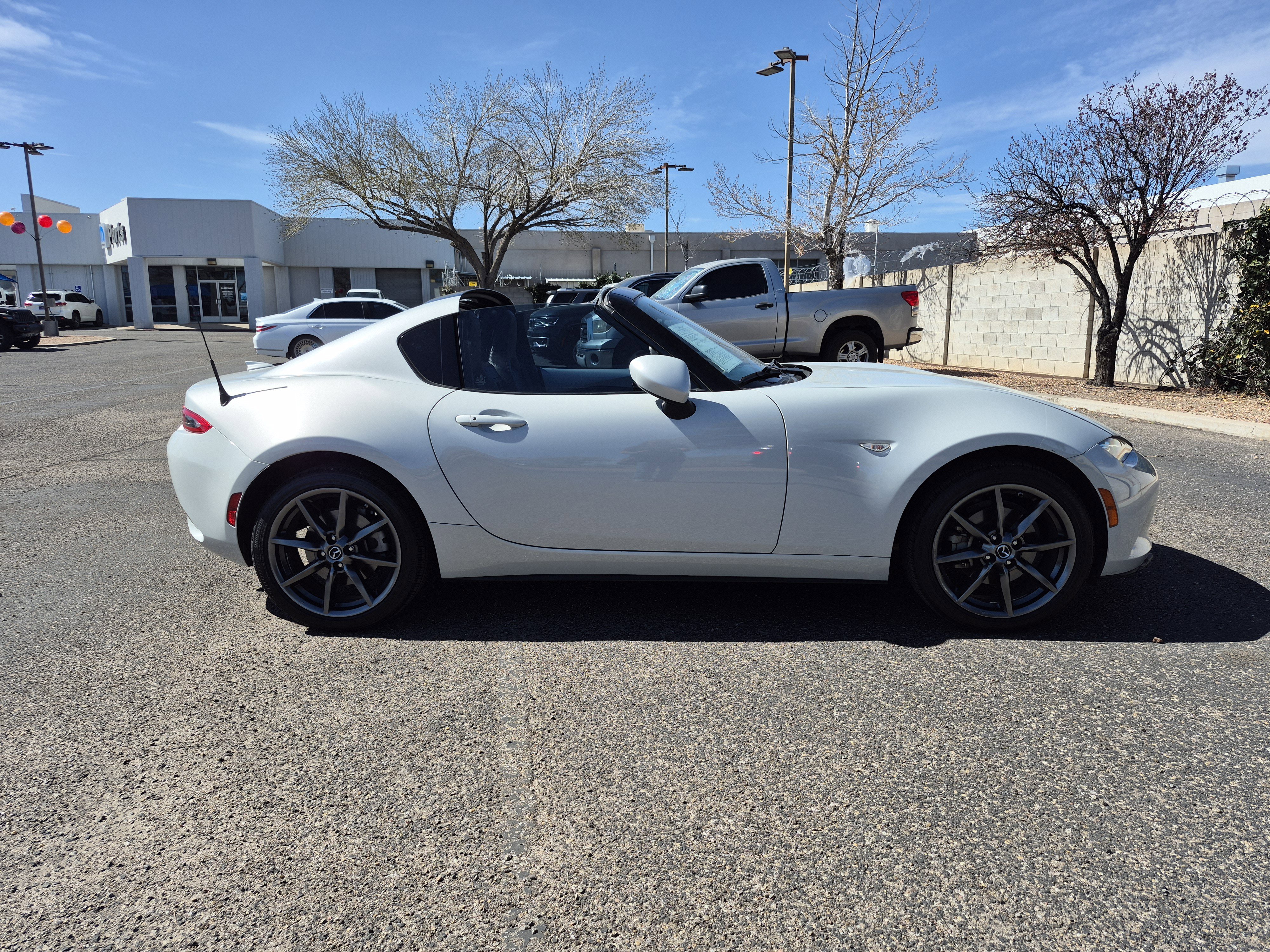 Used 2019 MAZDA MX-5 Miata RF Grand Touring image 8