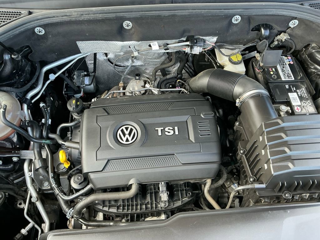 Used 2022 Volkswagen Atlas Cross Sport SE image 25