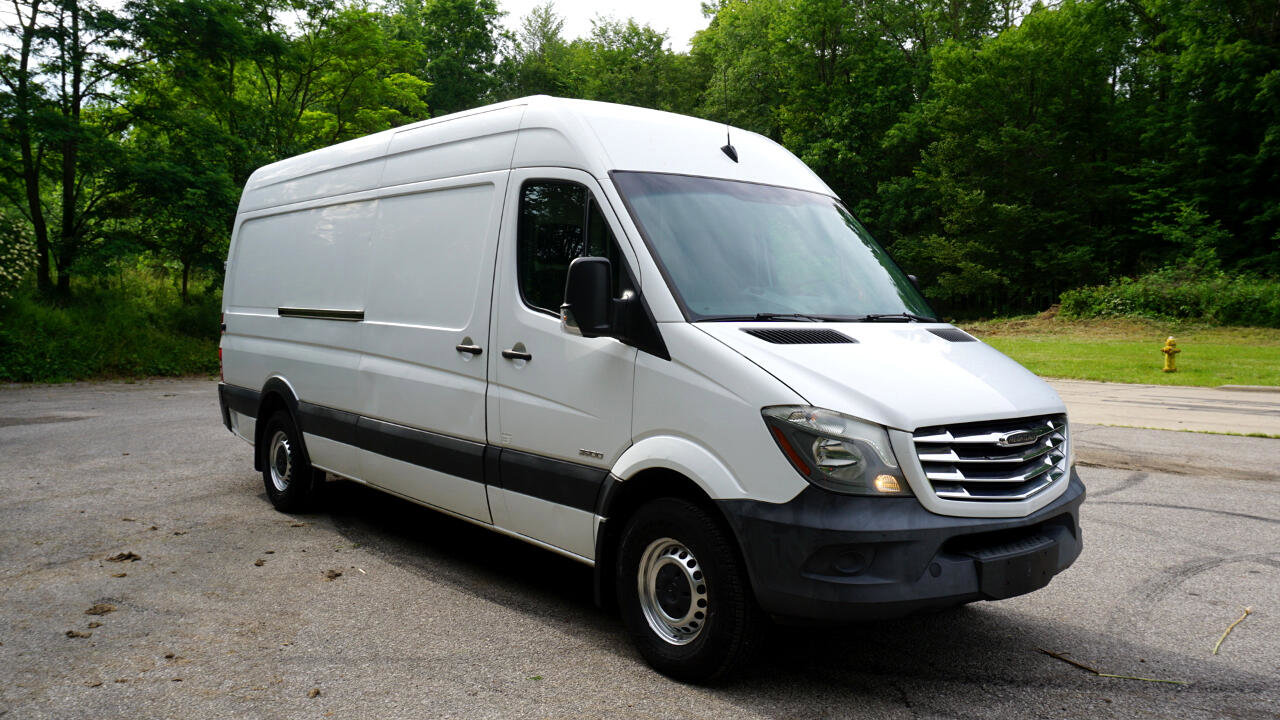 Used 2015 Freightliner Sprinter 2500 image 7