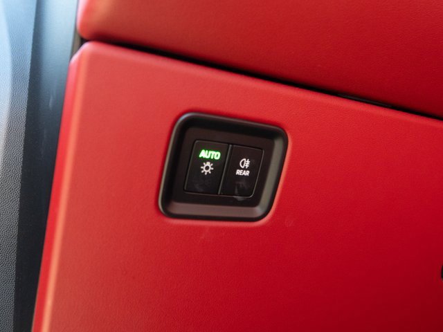 Certified 2024 Porsche Macan 4 Electric image 30