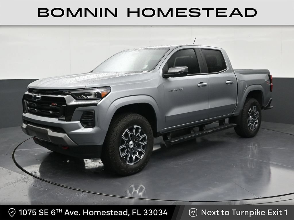 Used 2025 Chevrolet Colorado Z71 AWD/4WD image 1