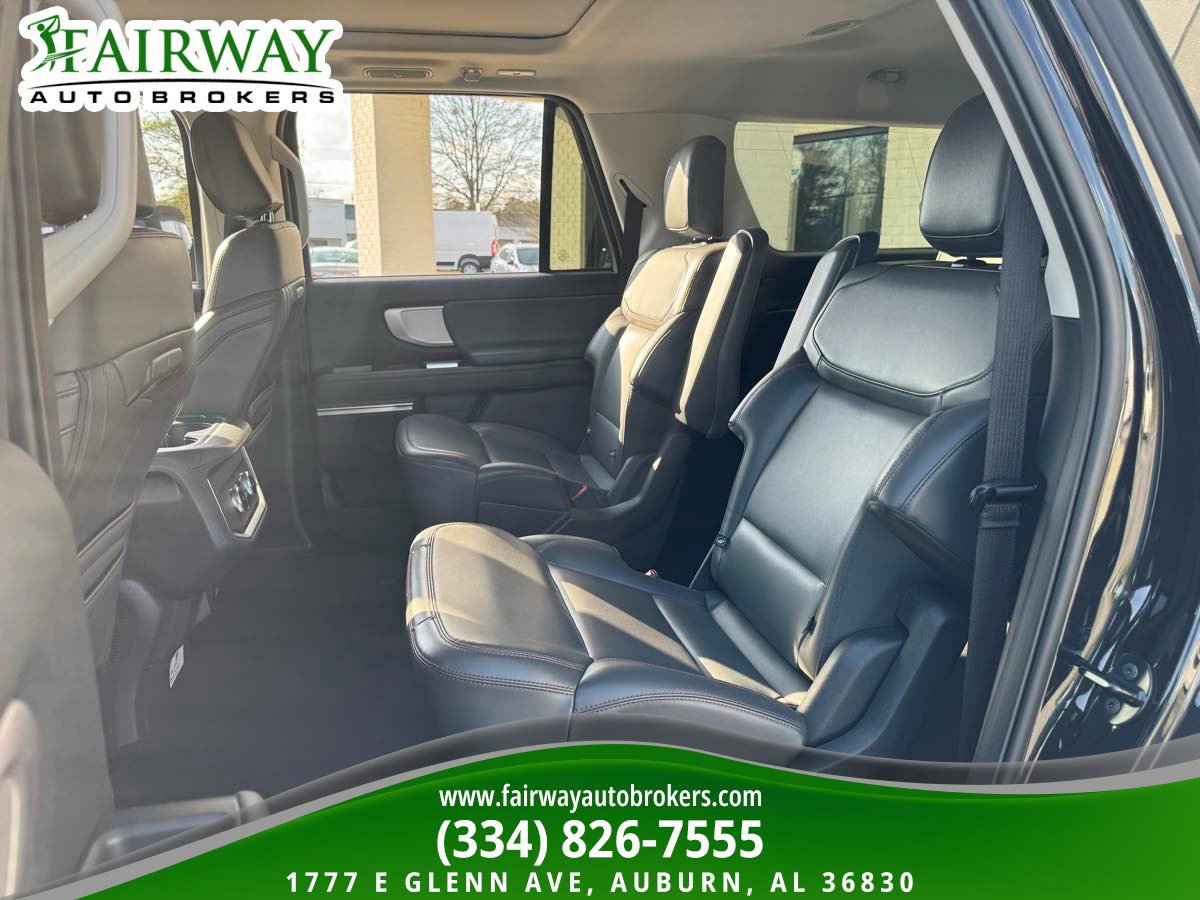 Used 2025 Ford Expedition Max Active image 11