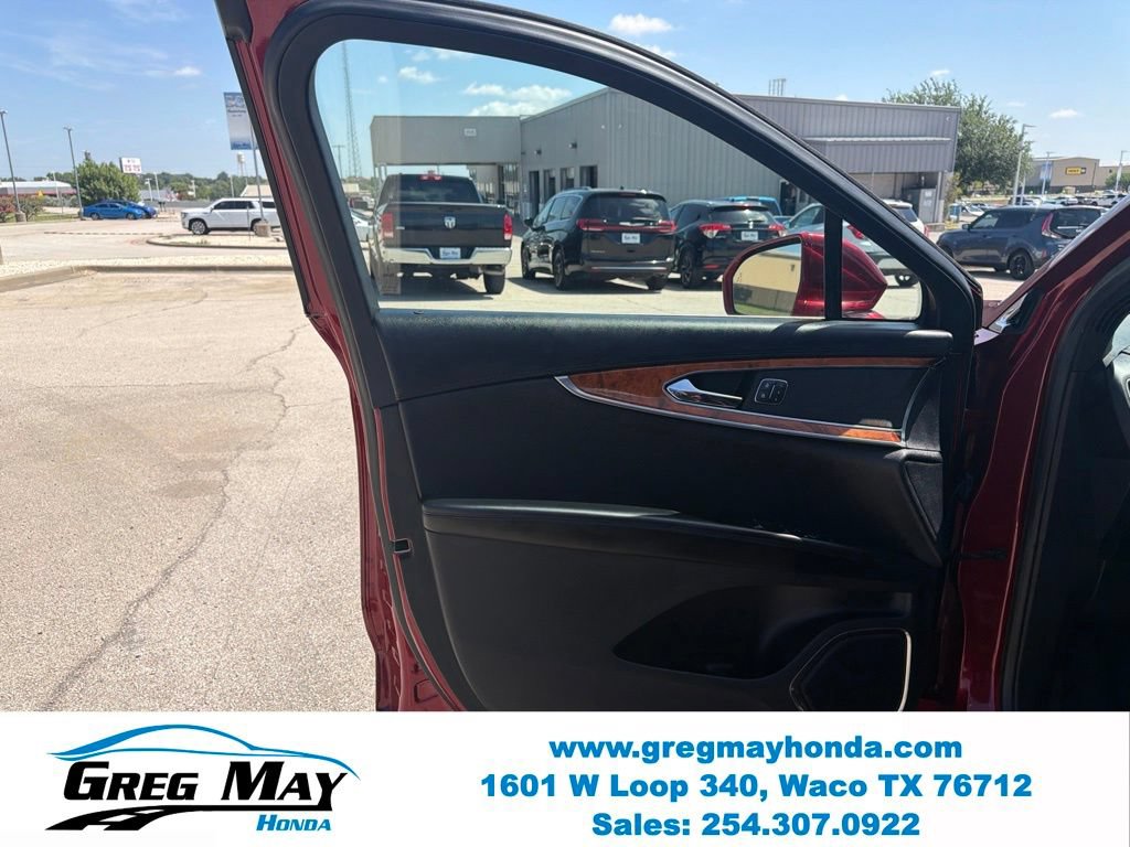 Used 2019 Lincoln Nautilus Select w/ Cargo Utility Package FWD image 10