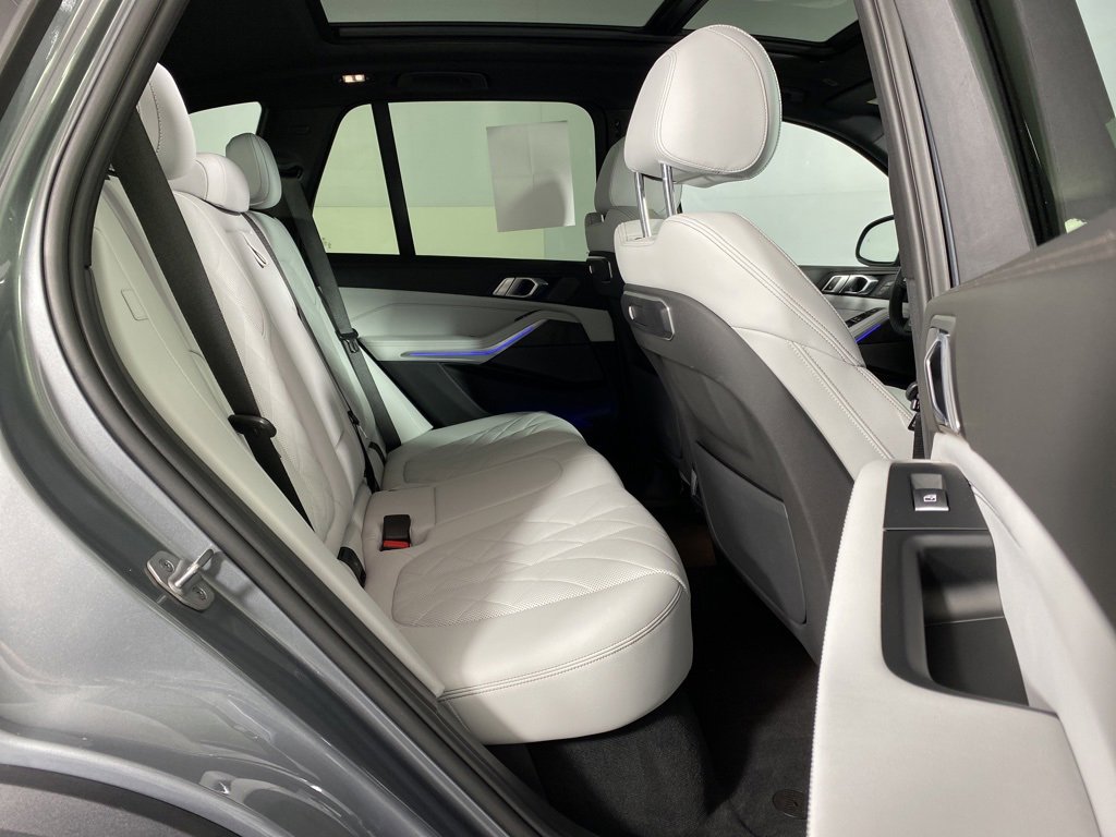 Certified 2024 BMW X5 xDrive40i w/ Premium Package image 35