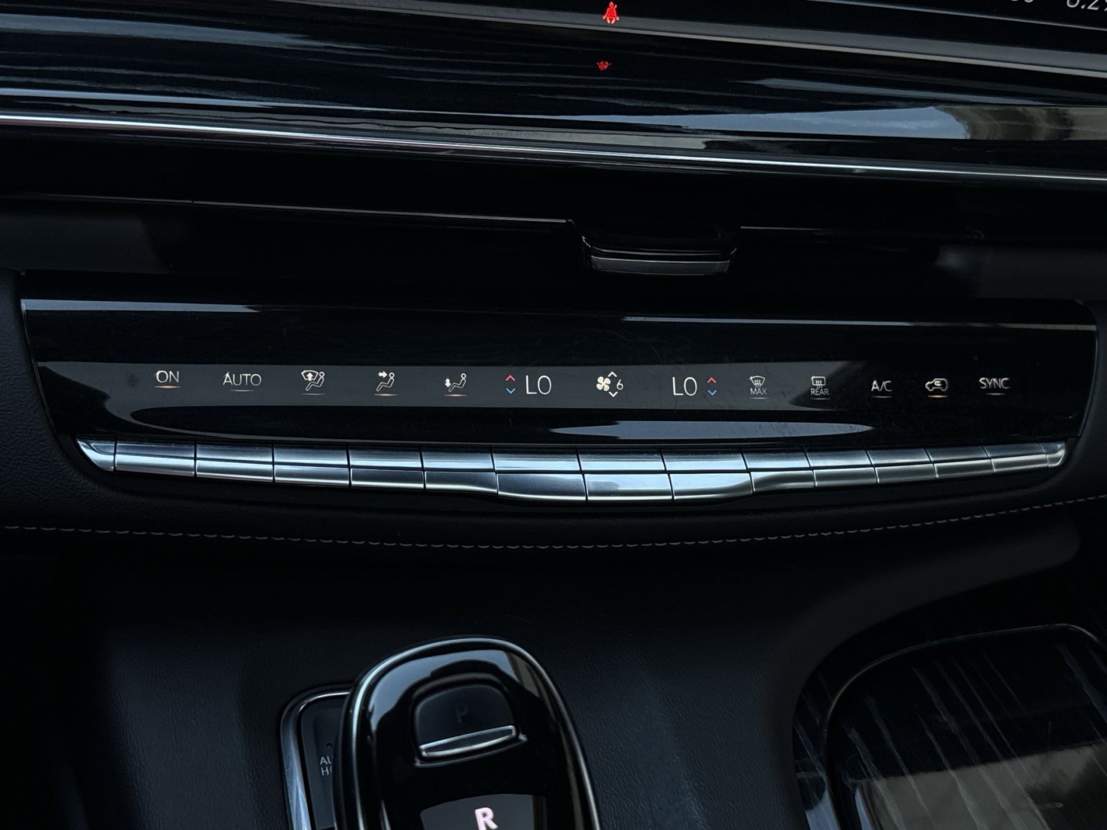 Used 2023 Cadillac Escalade Sport AWD/4WD image 21