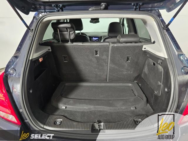 Used 2021 Chevrolet Trax LT w/ Driver Confidence Package AWD/4WD image 19