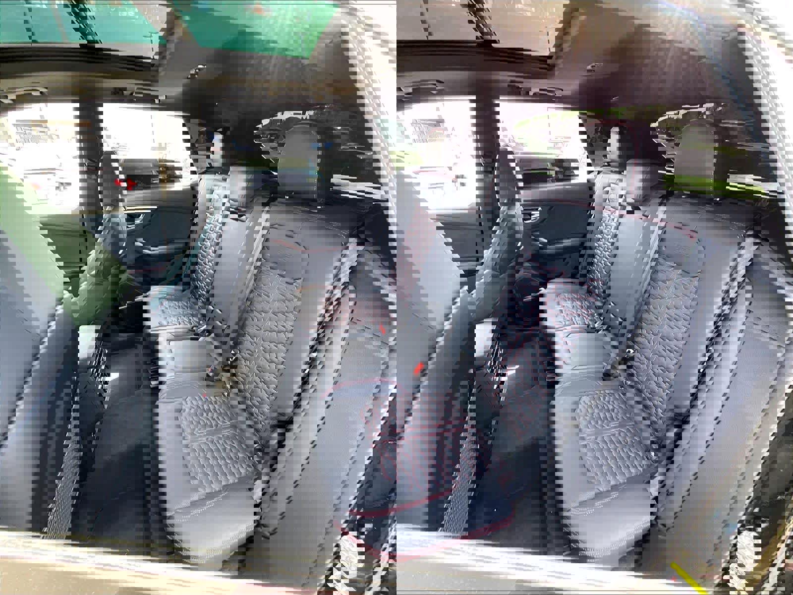 Used 2025 Audi RS Q8 performance image 27