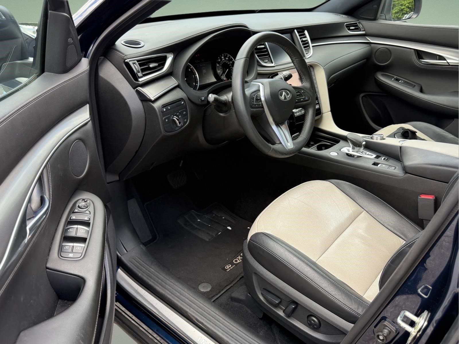 Used 2023 INFINITI QX55 Luxe w/ Cargo Package AWD/4WD image 9