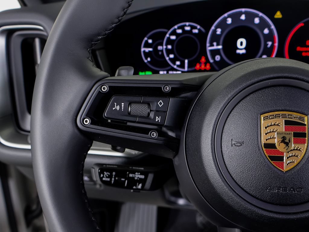 New 2026 Porsche Cayenne Coupe AWD/4WD image 13
