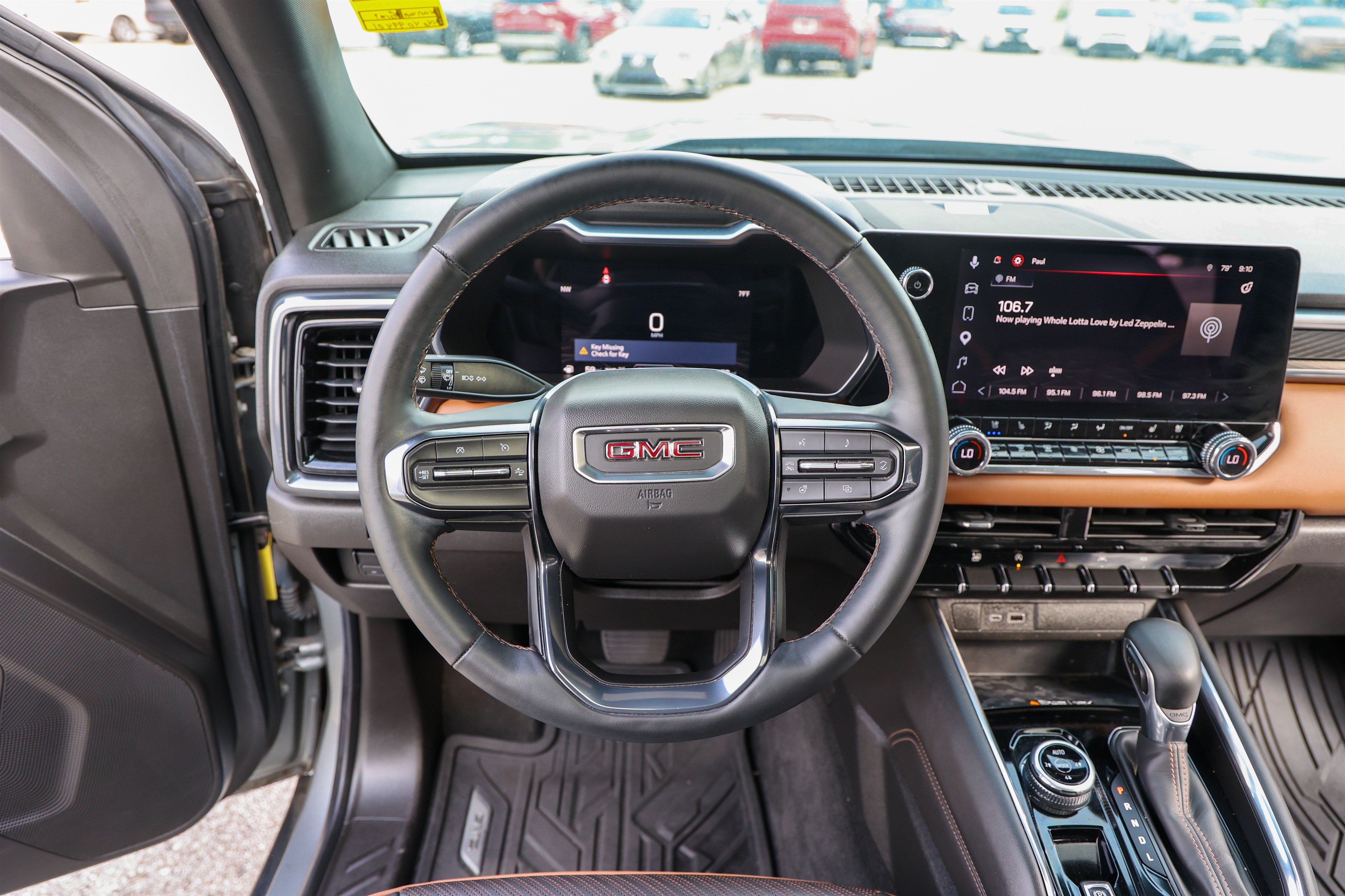 Used 2023 GMC Canyon AT4 w/ AT4 Premium Package AWD/4WD image 39