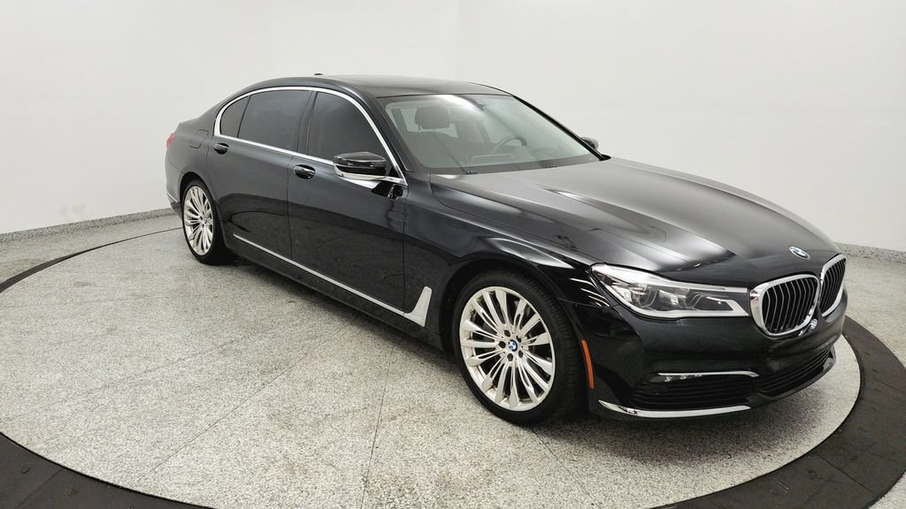 Used 2018 BMW 750i xDrive AWD/4WD image 7