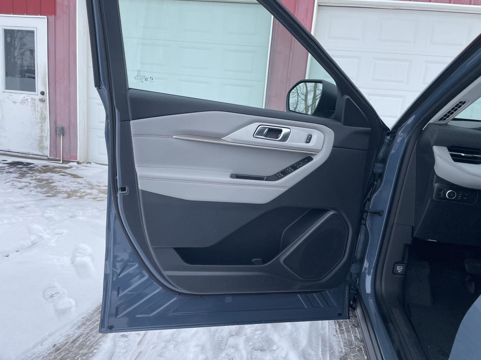 New 2026 Ford Explorer Active w/ Active Comfort Package image 11