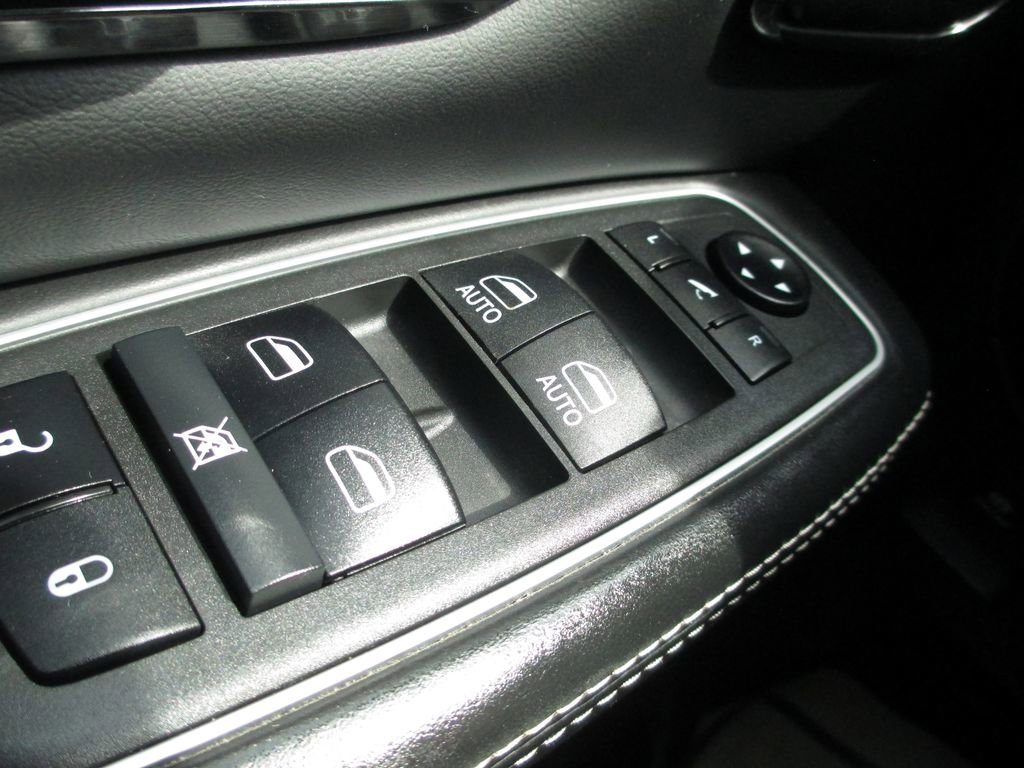 Used 2022 RAM 1500 Limited w/ Night Edition AWD/4WD image 28