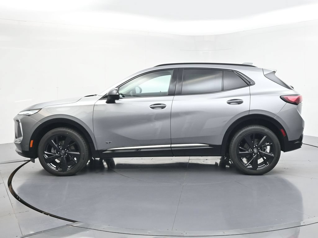 Used 2025 Buick Envision Sport Touring AWD/4WD image 3