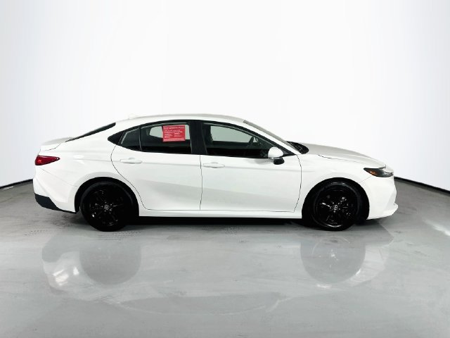 Used 2025 Toyota Camry LE FWD image 10