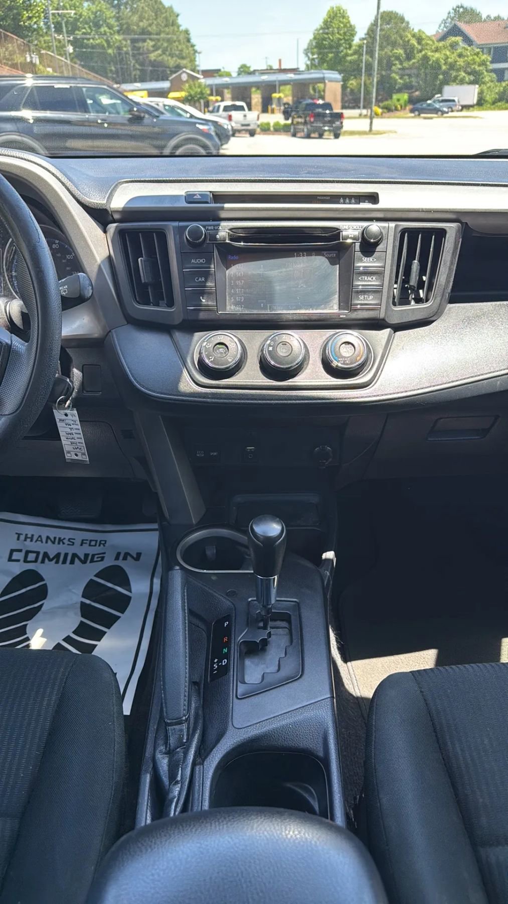 Used 2018 Toyota RAV4 LE FWD image 19
