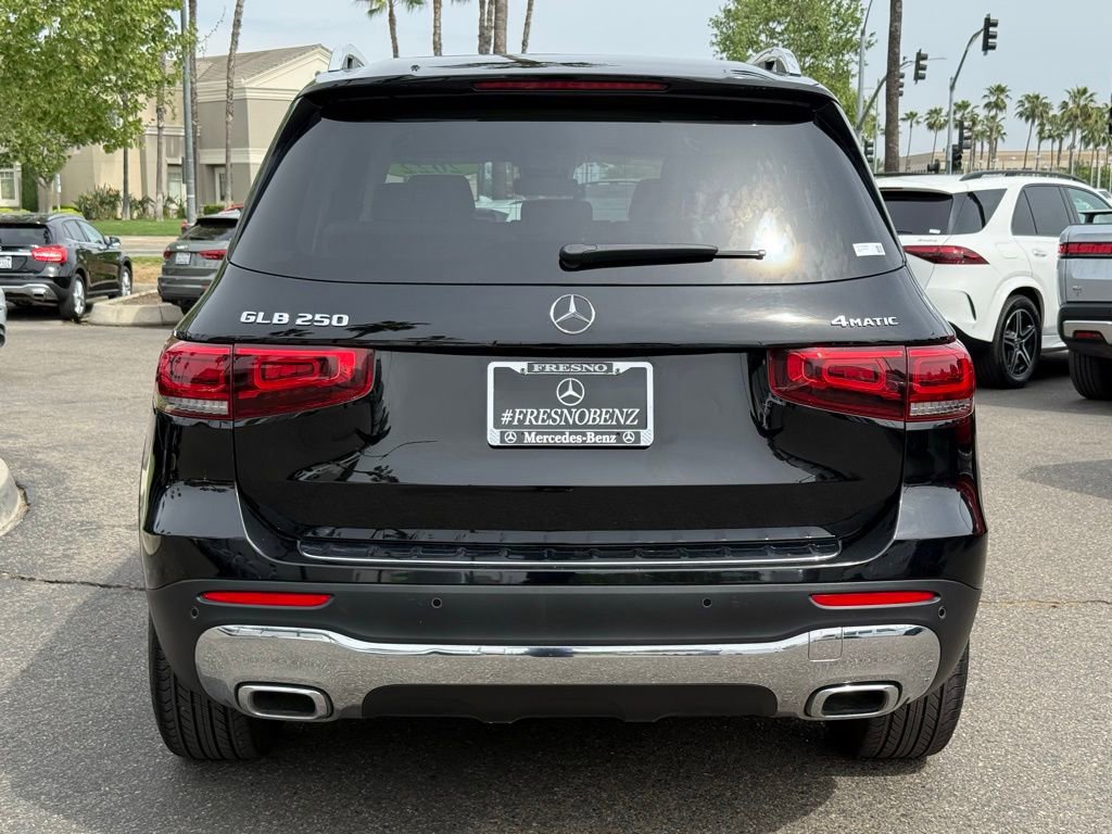 Certified 2022 Mercedes-Benz GLB 250 4MATIC image 17