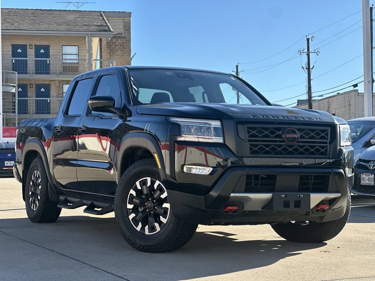 Used 2023 Nissan Frontier Pro-X w/ Technology Package RWD image 2