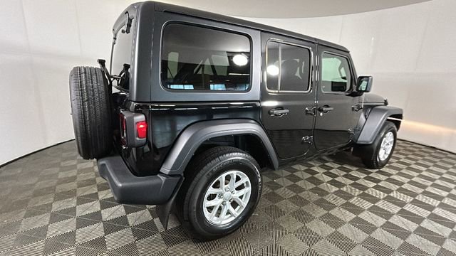 Used 2023 Jeep Wrangler Unlimited Sport w/ Cold Weather Group AWD/4WD image 3