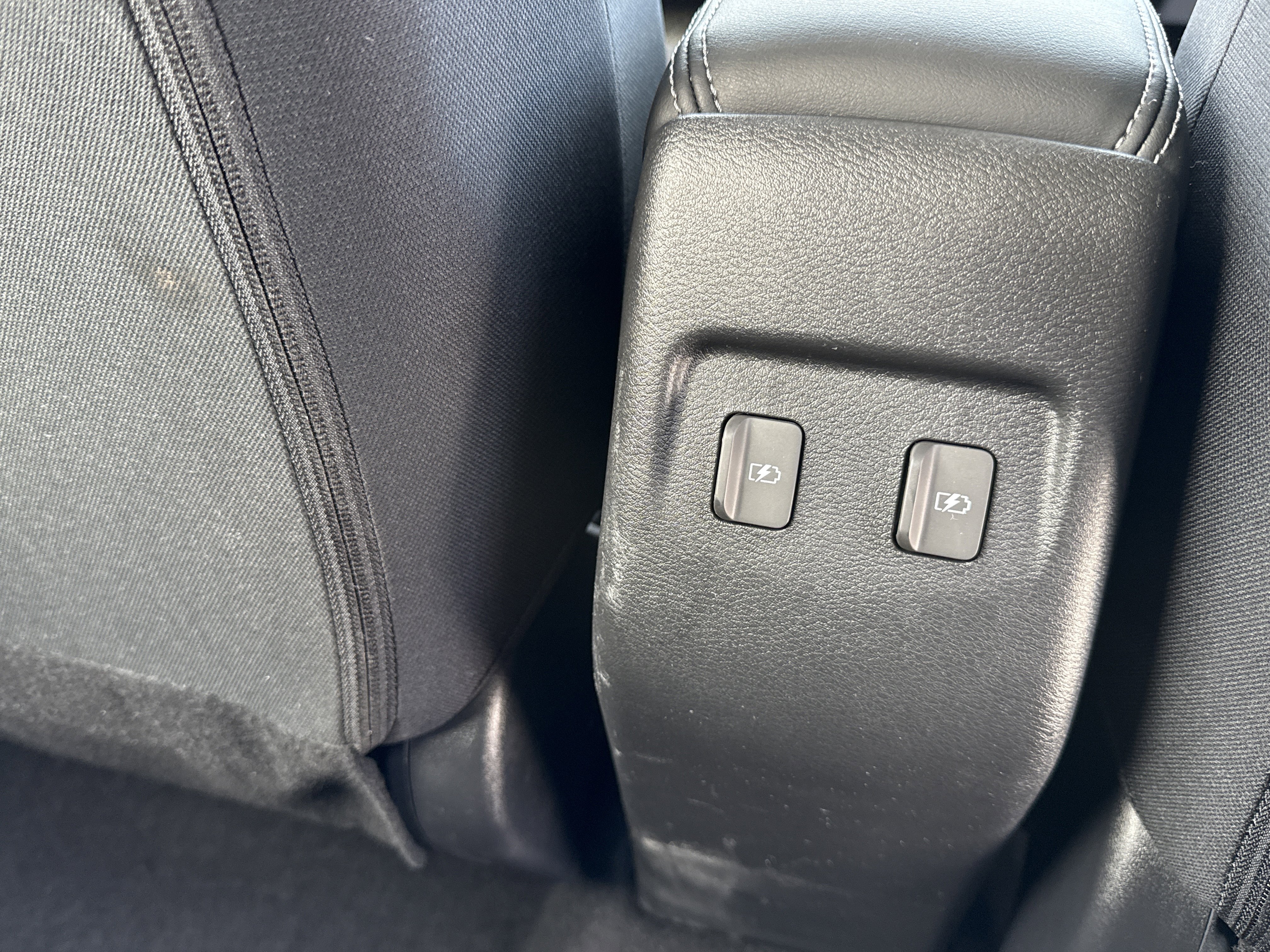 Used 2023 Nissan Kicks SV image 14