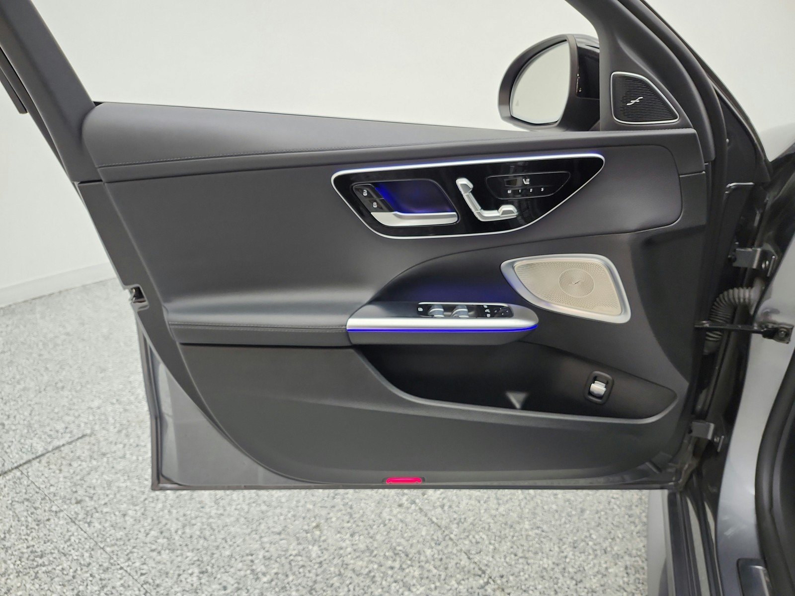 Used 2022 Mercedes-Benz C 300 Sedan image 12