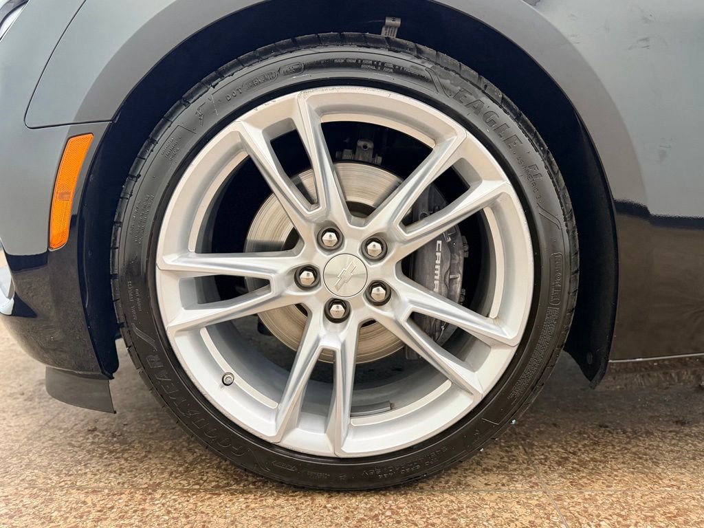 Used 2023 Chevrolet Camaro SS RWD image 22