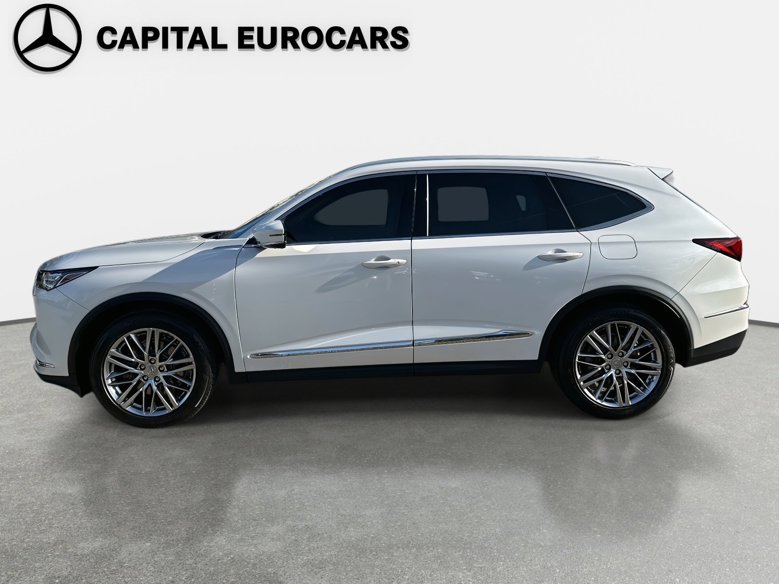 Used 2023 Acura MDX w/Advance Package image 2